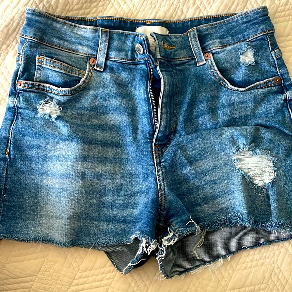 NWOT distressed jeans summer 2024 collection from H&M